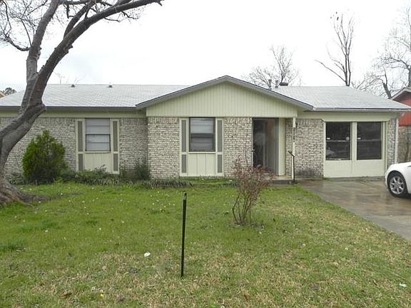 2nd image of 12216 Duke Dr