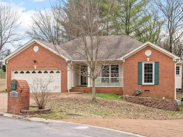 1053 Tonyawood Dr, Old Hickory, TN 37138