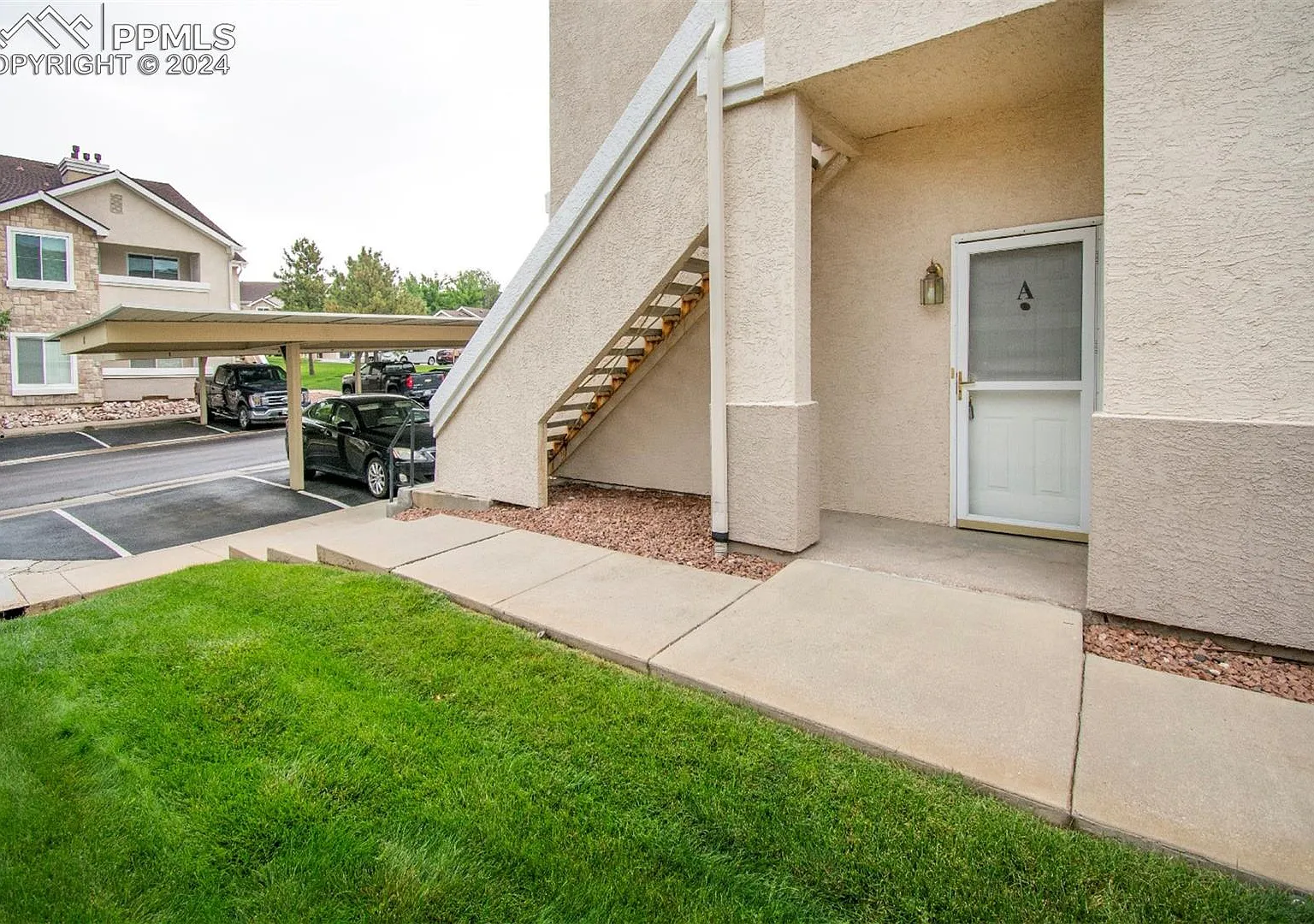 2 bed, 1137 sqft, $1,650 — Photo 1