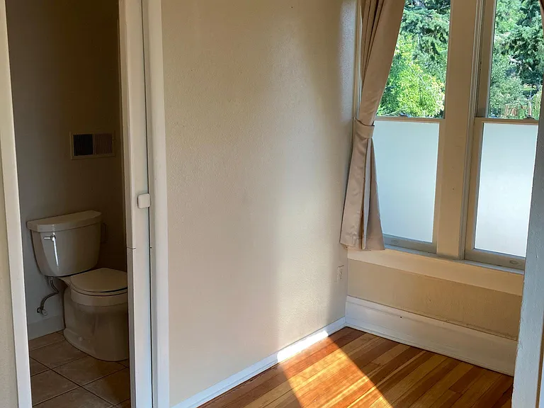 1004 Pine St — Photo 34