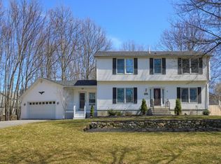 15 Walden Ter, Clinton, MA 01510