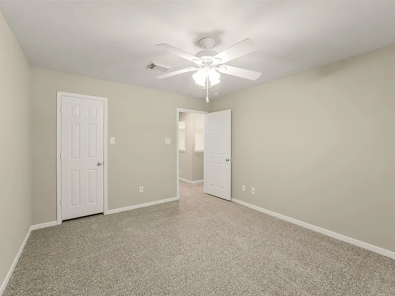 2414 Falcon Knoll Ln — Photo 44