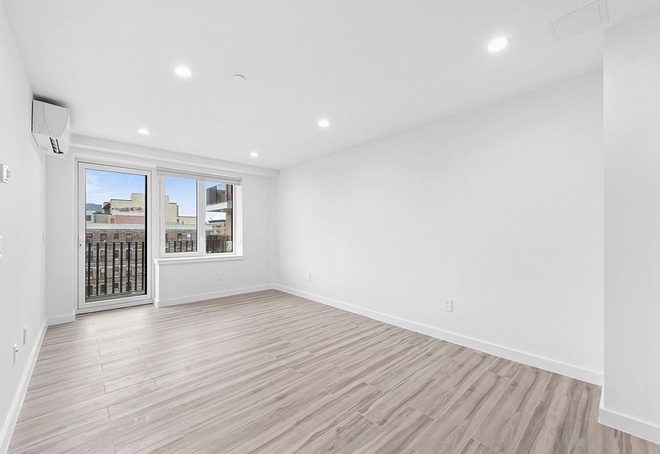 1st image of 152 W 140th St APT 3I