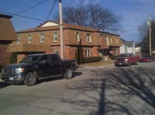 655 Portis St, Ste Genevieve, MO 63670