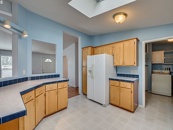 5th image of 1709 NE 78th St Unit 97