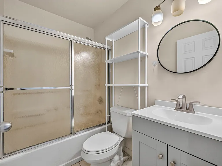 224 Washington Ave #B — Photo 11