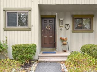 28 Fox Run #28, Woodbury, CT 06798