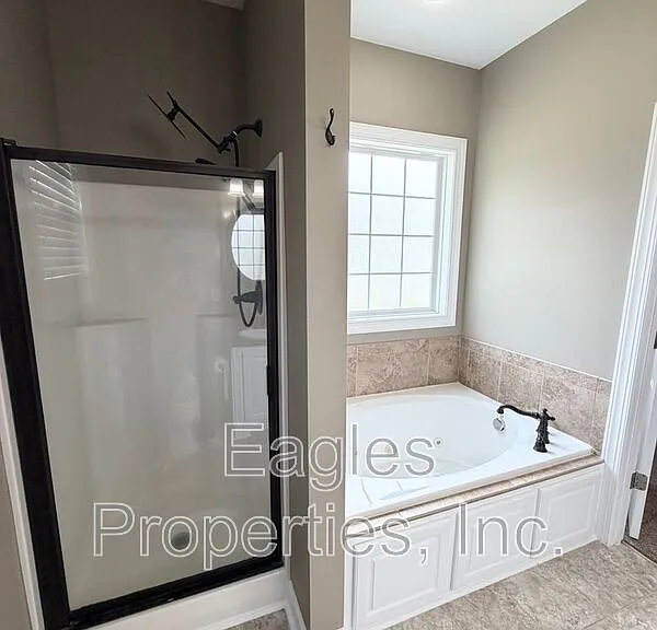 201 Autumn Ridge Dr — Photo 14
