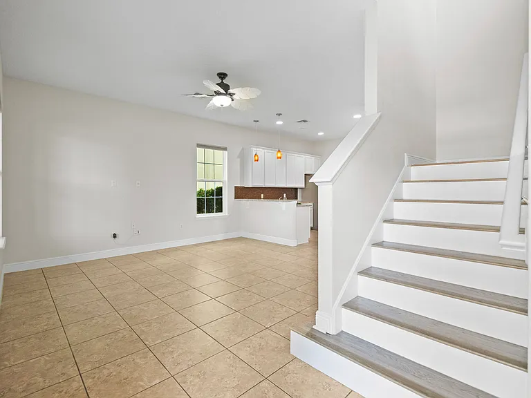 9306 Mira Valle Ln — Photo 11