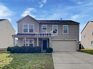 6797 W Raleigh Dr, McCordsville, IN 46055