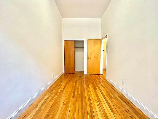 5th image of 45 W 76th St #1A3