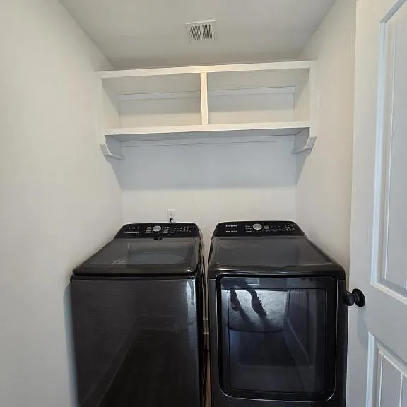 414 Oak St — Photo 15