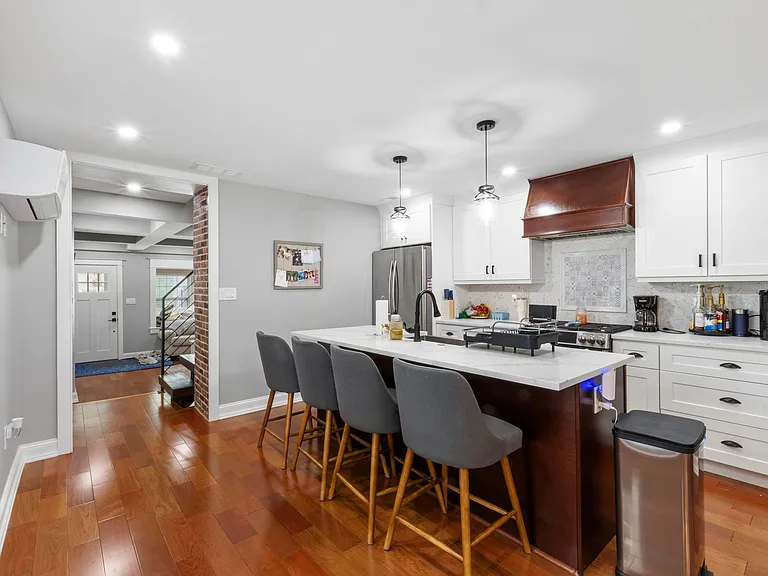 4331 Cresson St — Photo 4