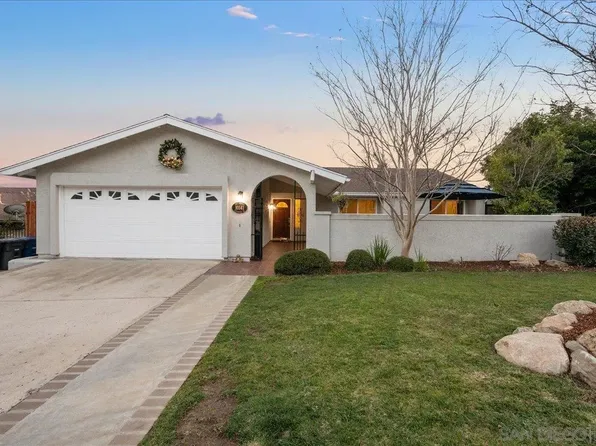 10141 Cliffwood Dr, La Mesa, CA 91941