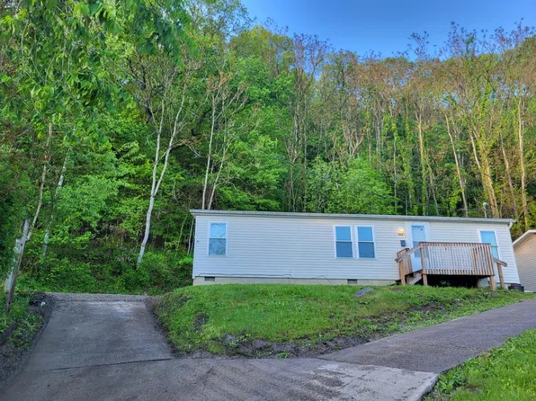 468 W High St, Nelsonville, OH 45764