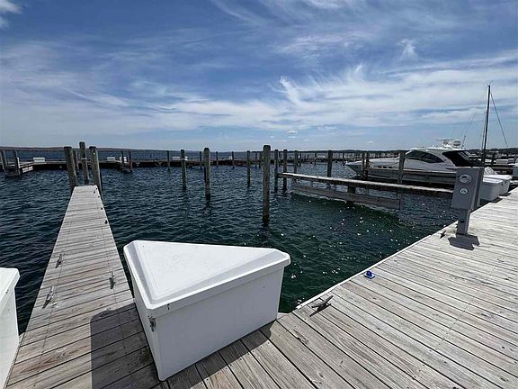 2nd image of 202 Ferry Ave #176