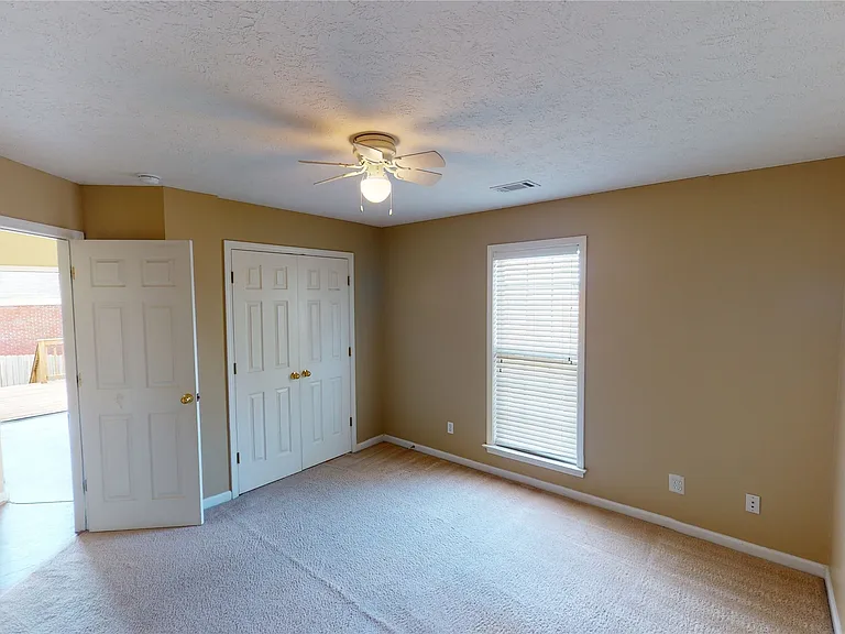 615 Castlebrook Dr — Photo 28