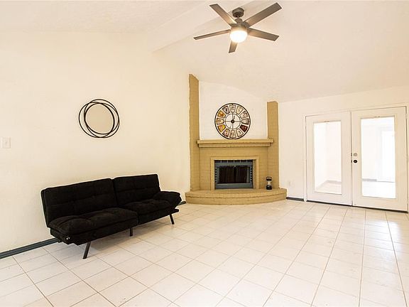 4th image of 3606 Oakhall Dr