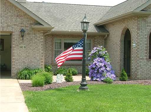 1st image of 102B Crab Apple Dr