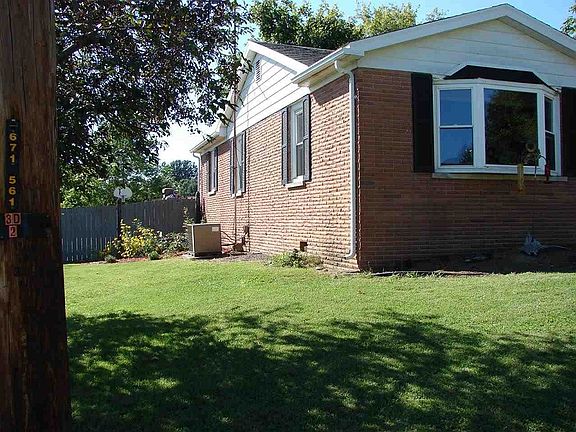 3rd image of 206 N Scott St