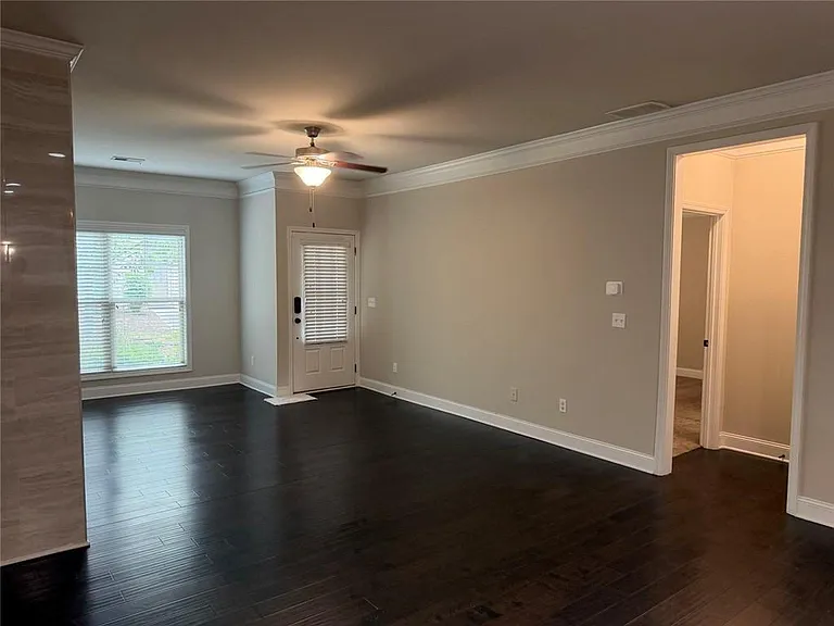 3772 Ledgemont Dr — Photo 9