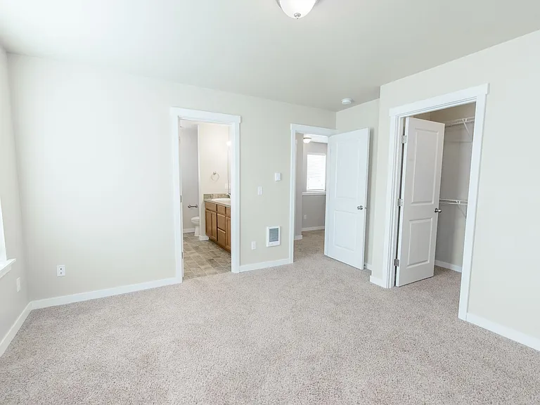 Wynstone Townhomes — Photo 6