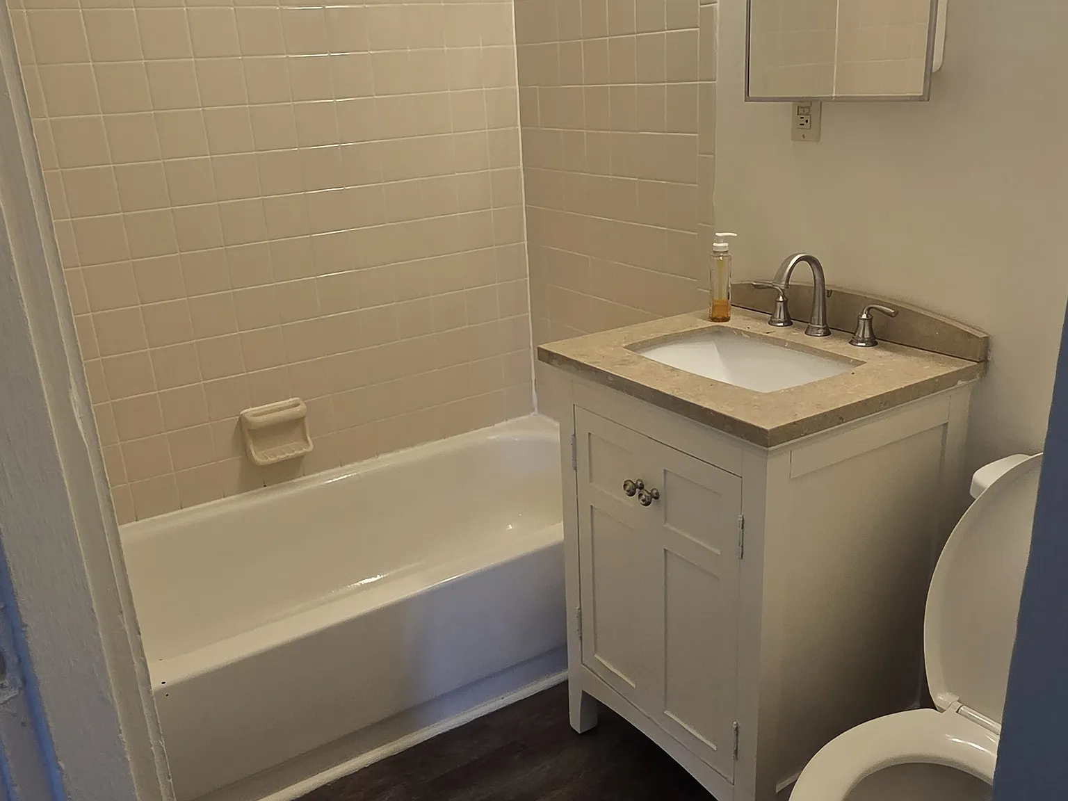 1 bed, 900 sqft, $900 — Photo 4