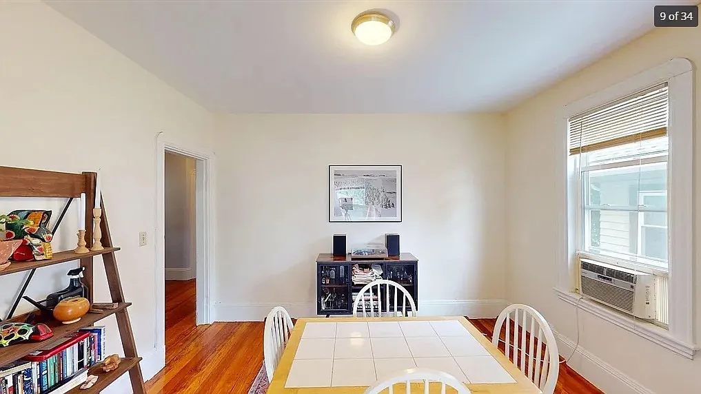 3 bed, 1400 sqft, $1,300 — Photo 2