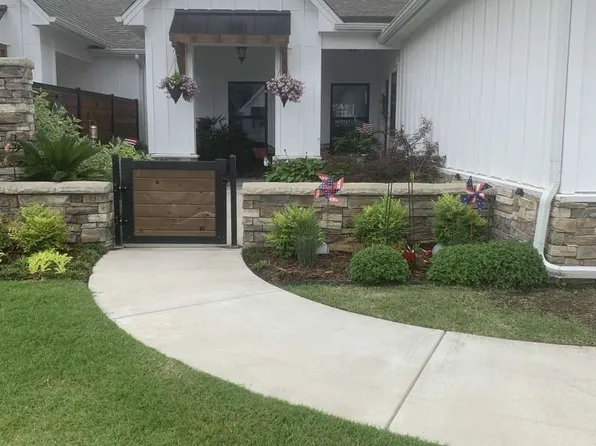1935 W Imperial Pl, Broken Arrow, OK 74011
