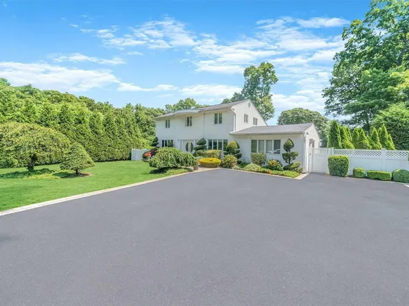 75 Pinedale Road, Hauppauge, NY 11788