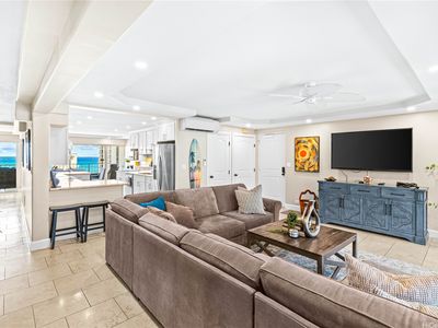 155 Paoakalani Ave #Penthouse 2, Honolulu, HI, 96815