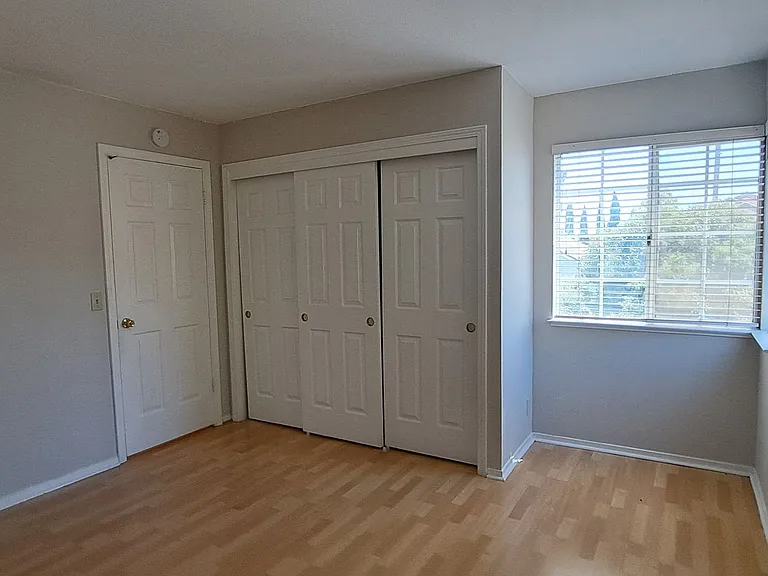 320 Stamper Cir — Photo 27