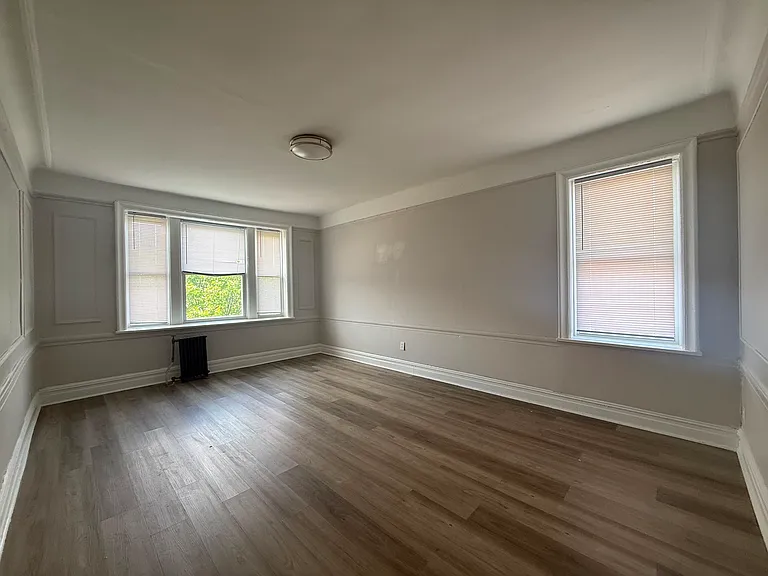 629 Bergen Ave #502 — Photo 6