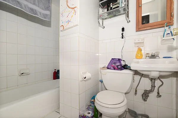 Rented by J Misrahi Realty Corp | media 5