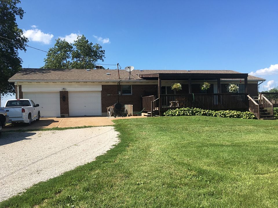 2nd image of 1492 Saale Rd
