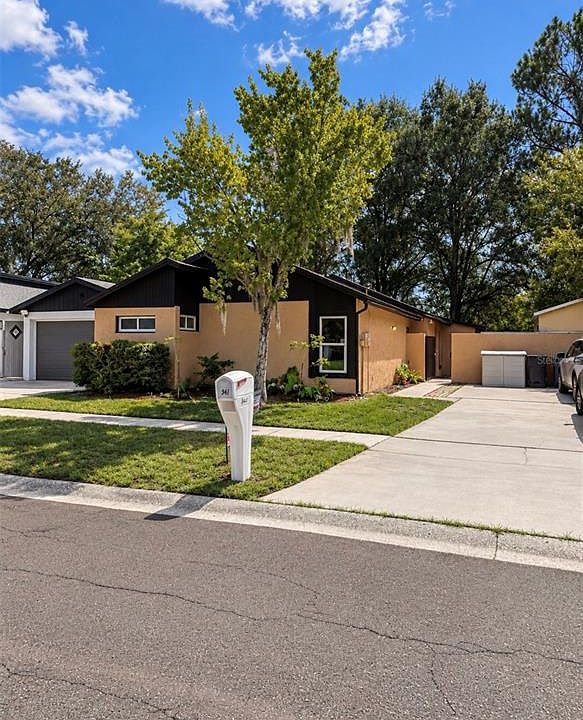1st image of 1932 GREGORY DRIVE
