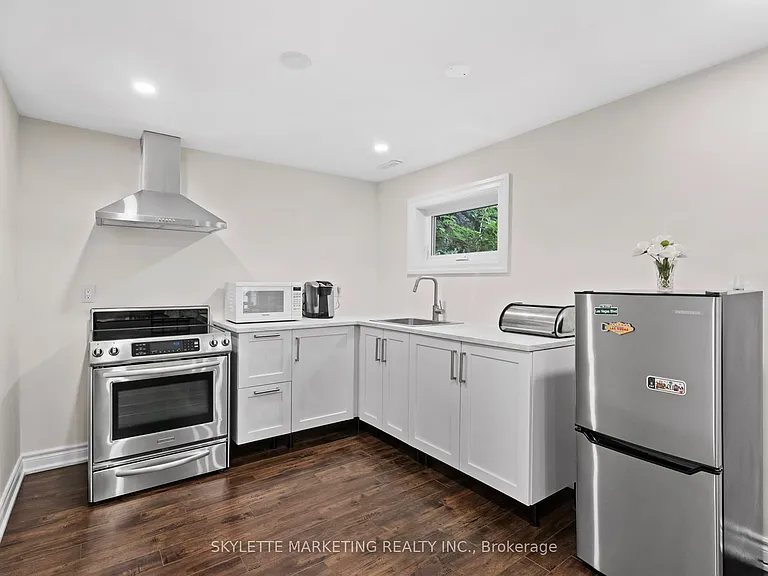 17 Sabrina Ct #BASEMENT — Photo 12
