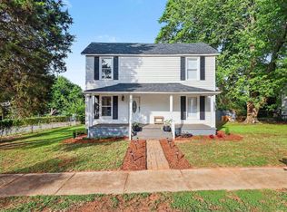 26 2nd Ave, Greenville, SC 29609