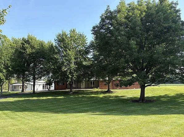 1444 W Demaree Rd, Greenwood, IN 46143
