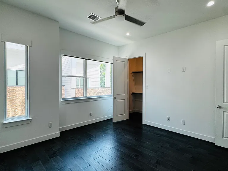 5855 Dolores St — Photo 14
