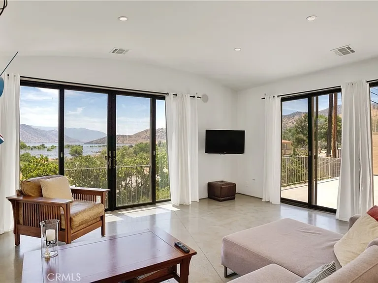 259 E Evans Rd #1 — Photo 3