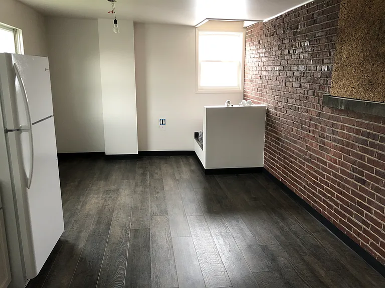 210 S Dauphin St #2 — Photo 7