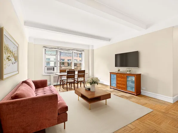 123 W 74th St APT 5A, New York, NY 10023