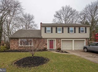 302 Bortons Mill Rd, Cherry Hill, NJ 08034