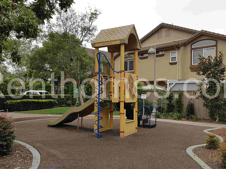 10326-28 Scripps Poway Pkwy — Photo 17