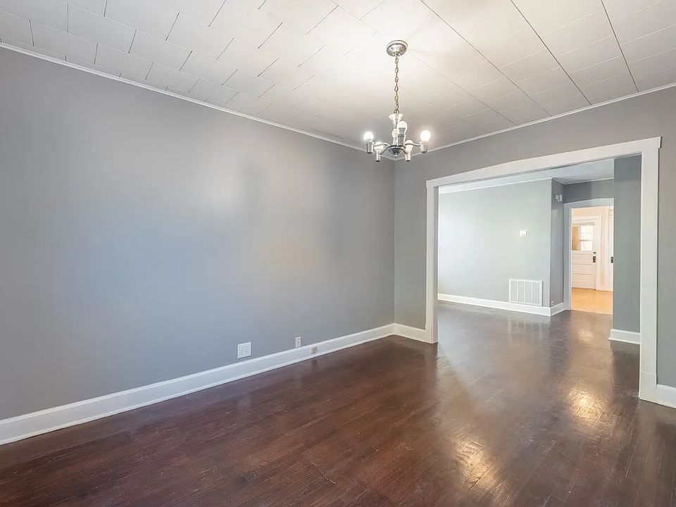1st image of 5526 N Marmora Ave #2