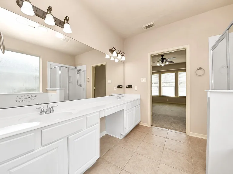 4 Palmdale Ln — Photo 39