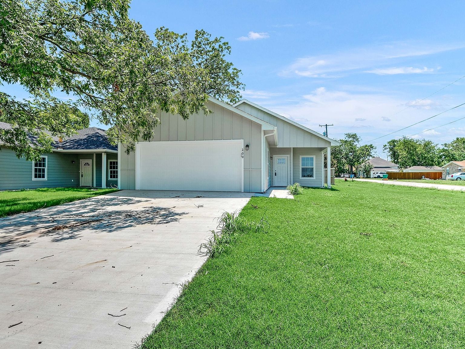 200 N Lackey, Tom Bean, TX 75489 Zillow