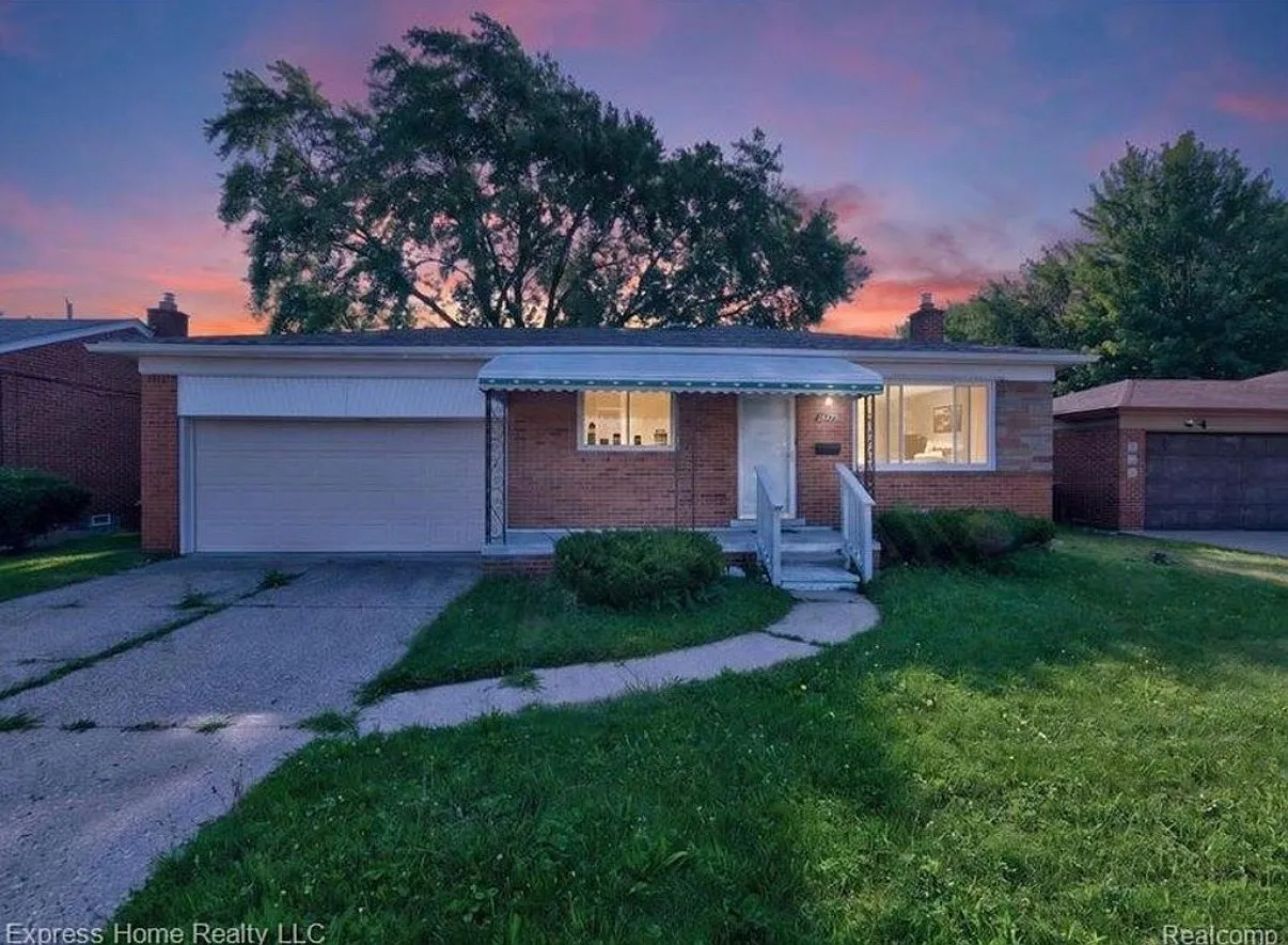 3 bed, 2225 sqft, $2,000 — Photo 1