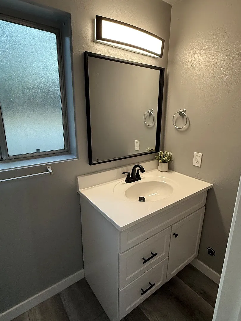 750 S Queens Guard Way - 6 — Photo 1